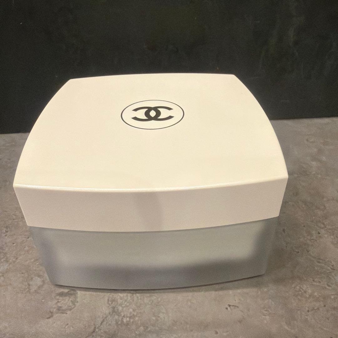 【新品未使用】CHANEL ココ マドモアゼル フレッシュ ボディ クリーム
