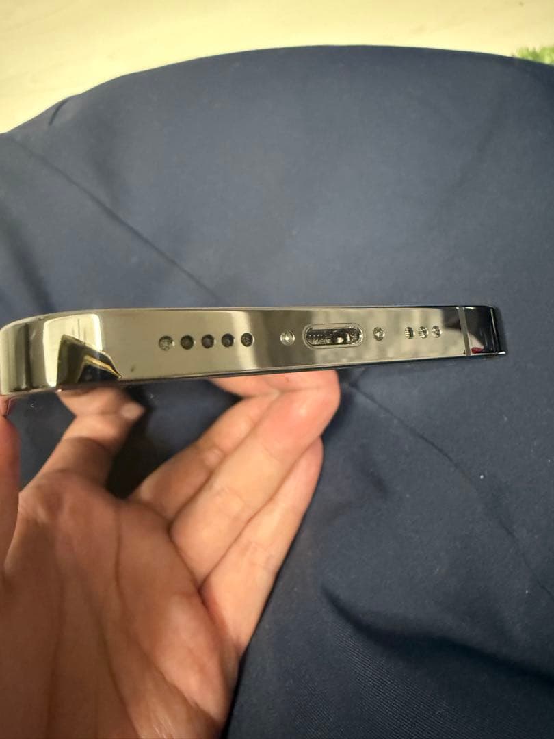 iPhone13pro 美品　解除済み　バッテリー83%