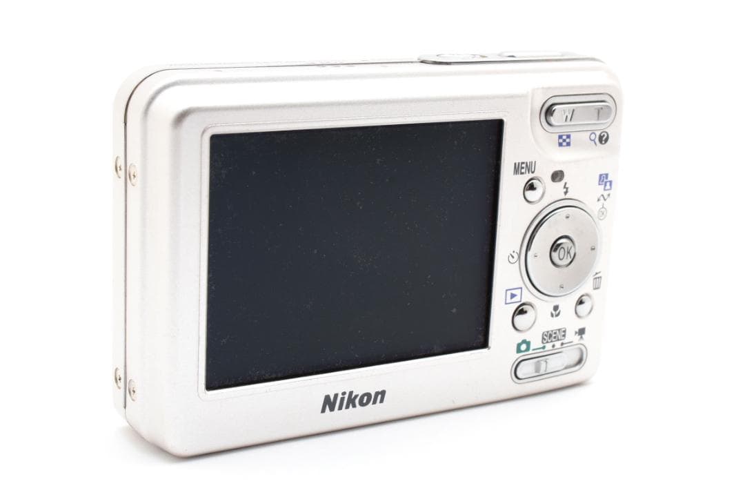 【美品】Nikon COOLPIX S3 シルバー　動作確認済