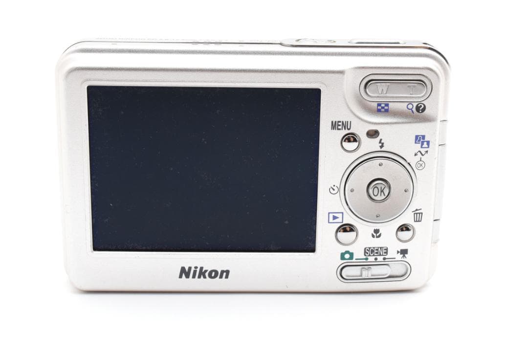 【美品】Nikon COOLPIX S3 シルバー　動作確認済
