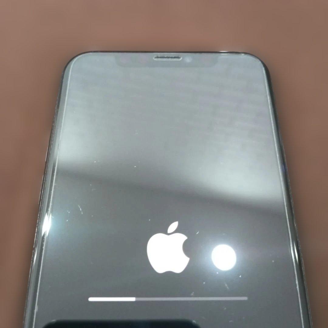 美品中古バッテリー84％iPhone11PROアイフォンイレブンプロ64GB本体