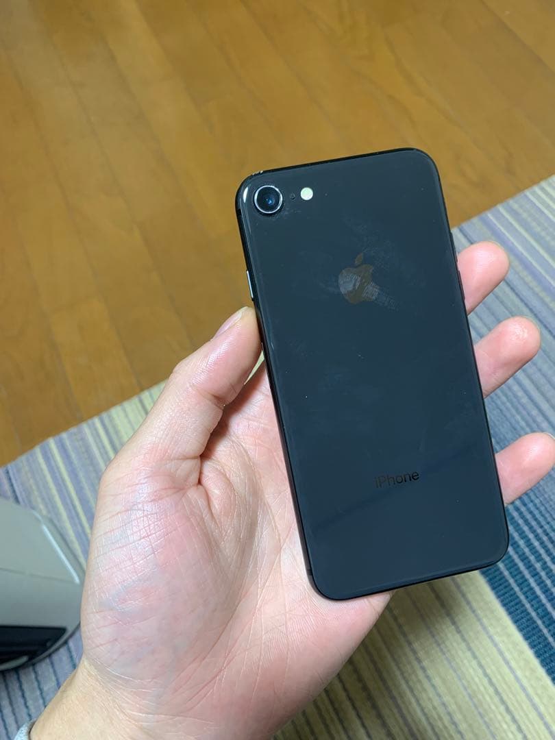 Apple iPhone 8 64GB 本体のみ✅
