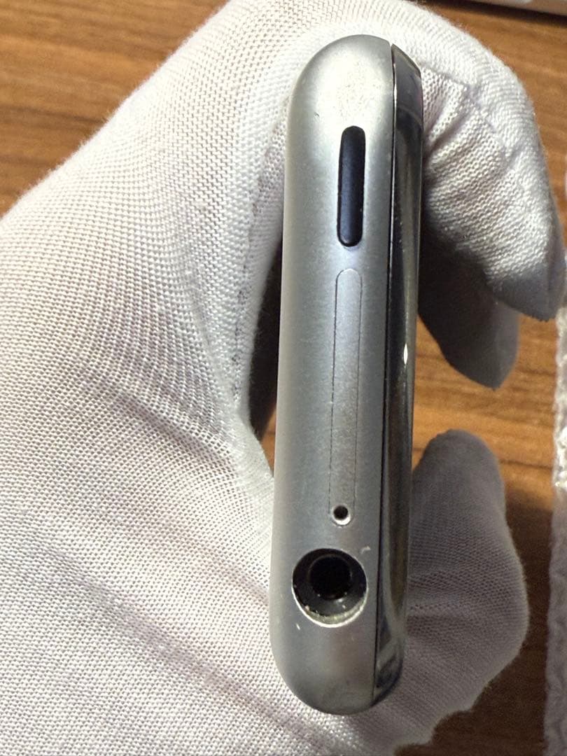 iPhone 2G 動作品 極美品+ ほぼ新品 日本未発売　8GB 初代