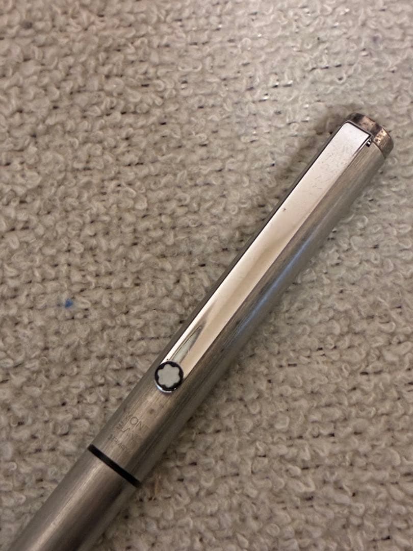 ◾️ MONT BLANC モンブラン◾️2色ボールペン◾️ツイスト式◾️シルバー◾️