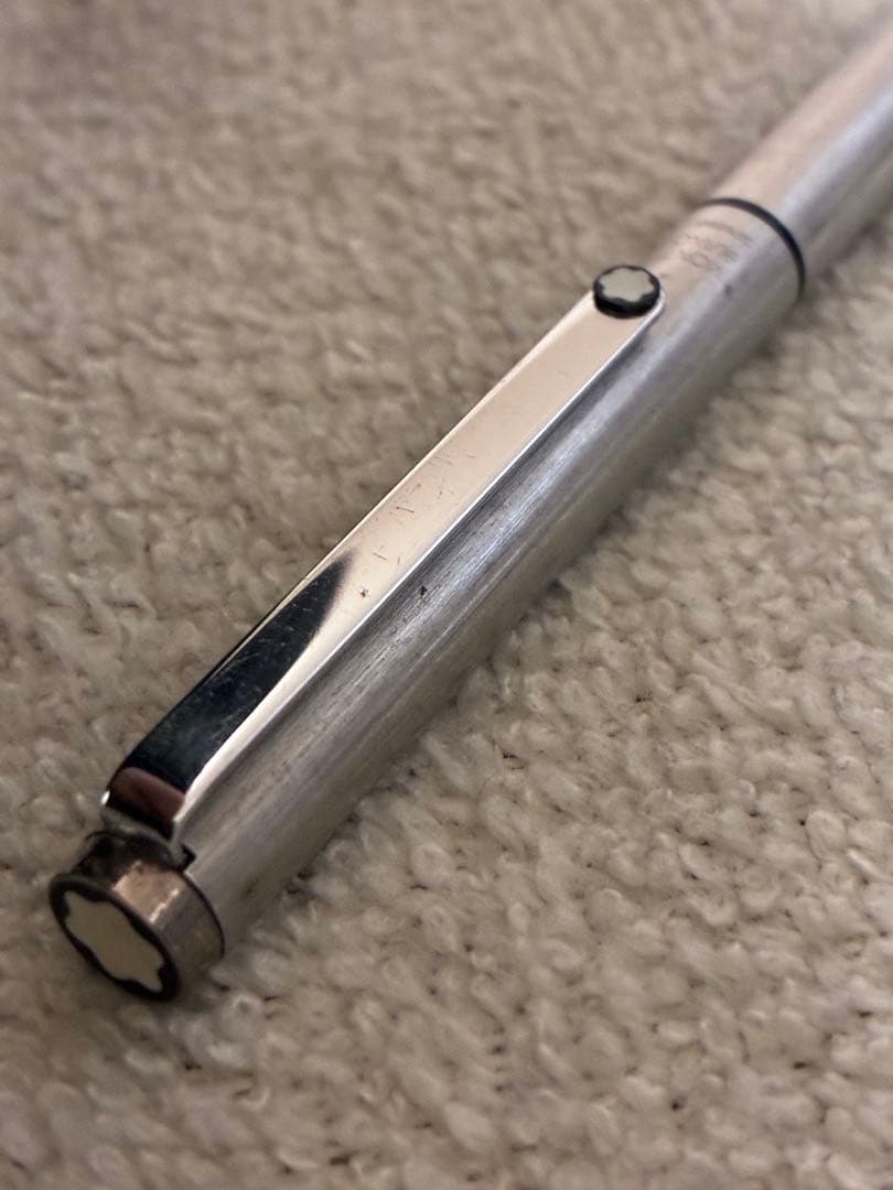 ◾️ MONT BLANC モンブラン◾️2色ボールペン◾️ツイスト式◾️シルバー◾️