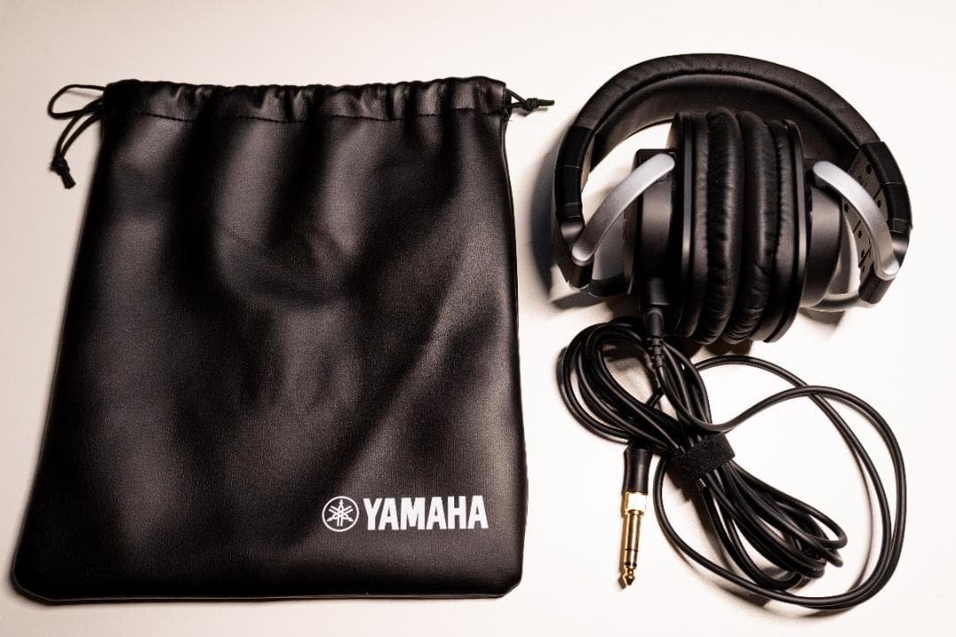 YAMAHA スタジオモニターヘッドホン HPH-MT8