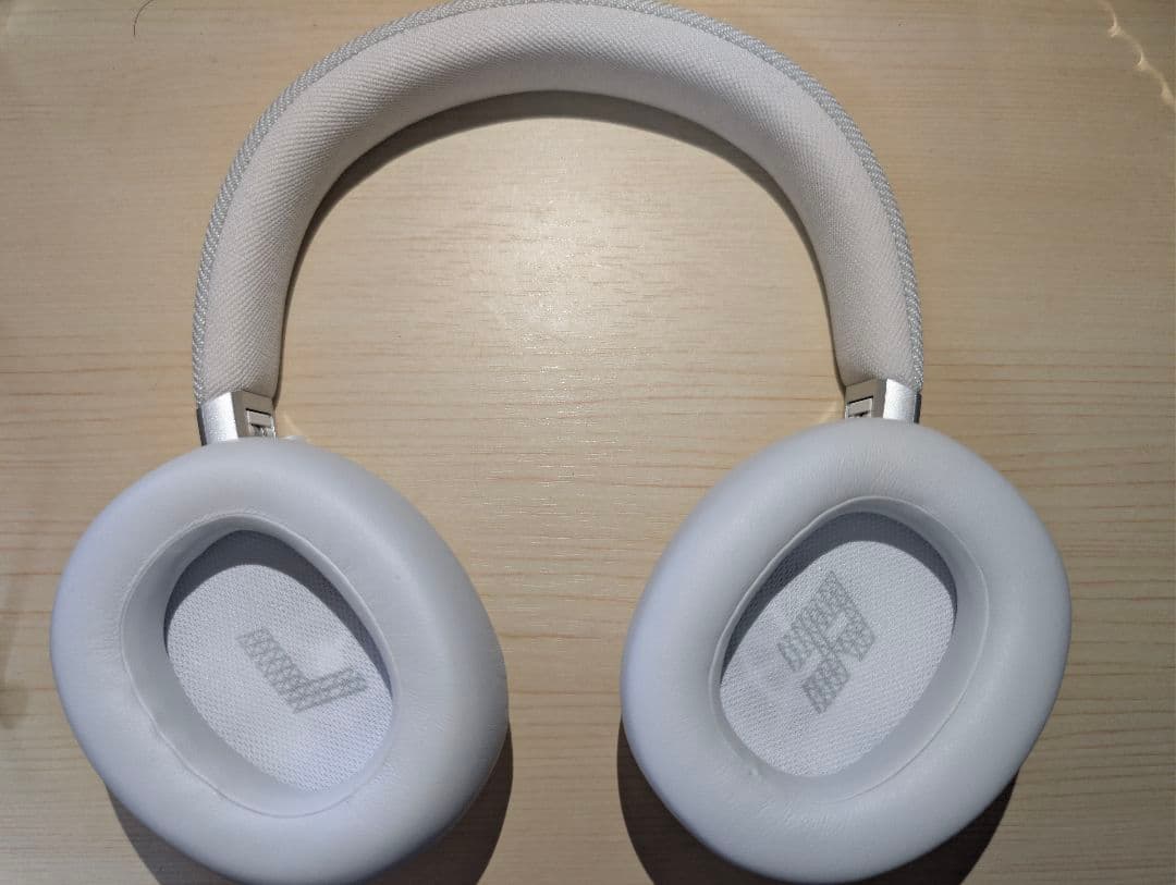 JBL LIVE770NC ホワイト