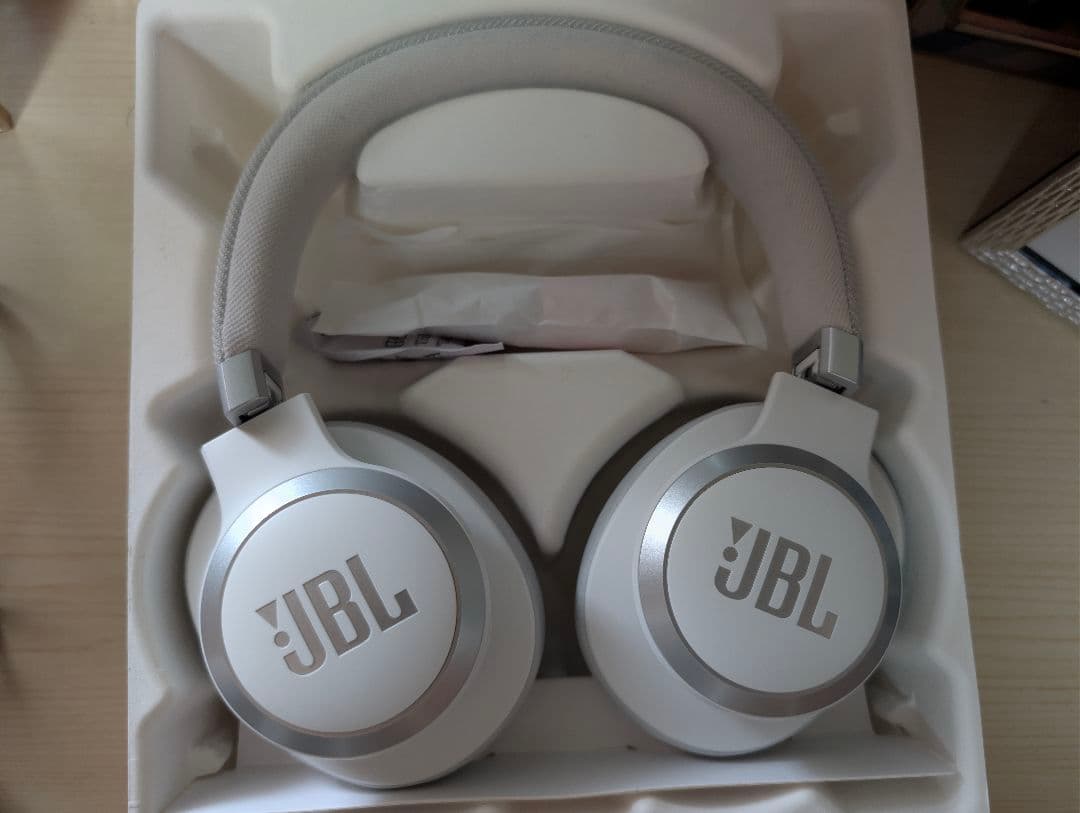 JBL LIVE770NC ホワイト