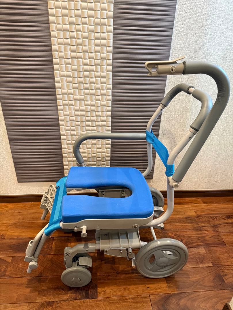 最新　2025年購入　uchie ウチエ シャワーラク　お風呂 介護　車椅子