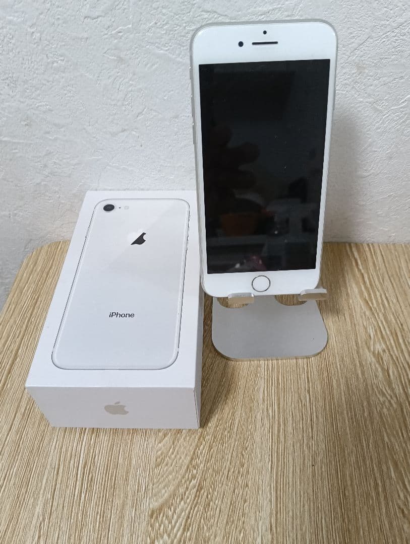 値下げ◆Apple iPhone 8 ◆ホワイト ◆箱・説明書付き