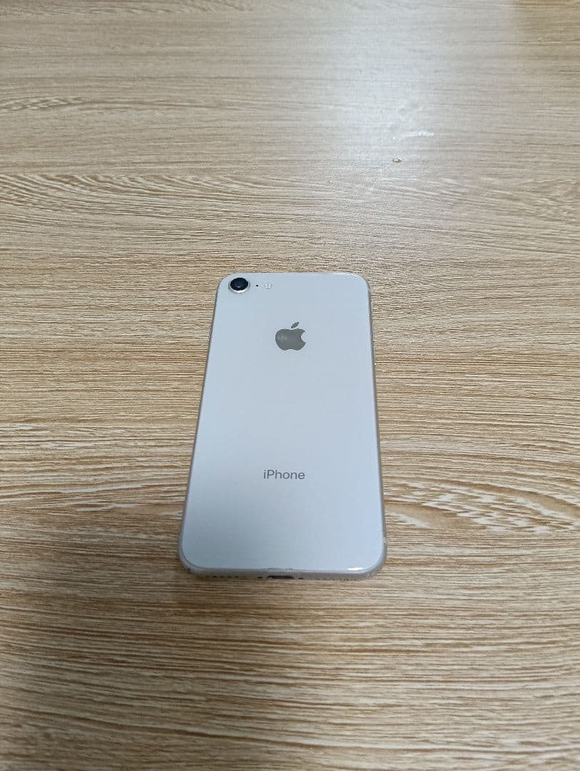 値下げ◆Apple iPhone 8 ◆ホワイト ◆箱・説明書付き