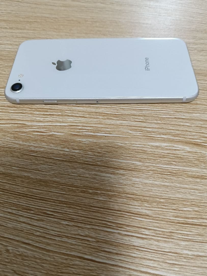 値下げ◆Apple iPhone 8 ◆ホワイト ◆箱・説明書付き