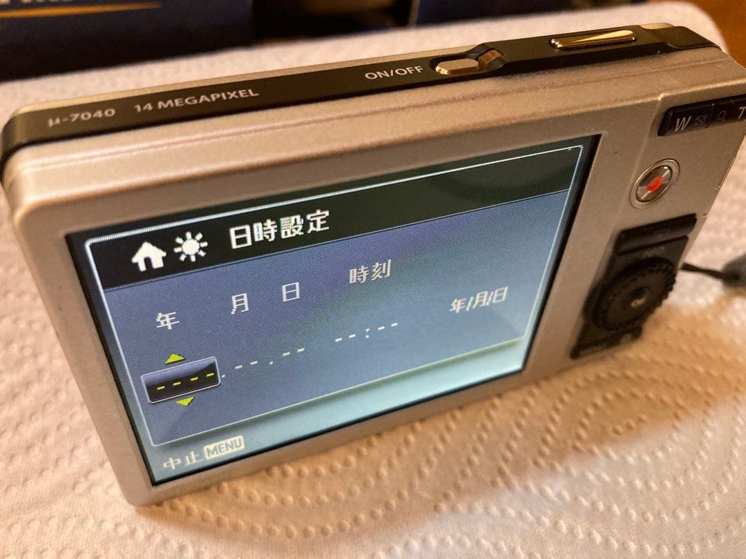 【美品動作品】　Olympus コンパクトデジタルカメラ ピンク