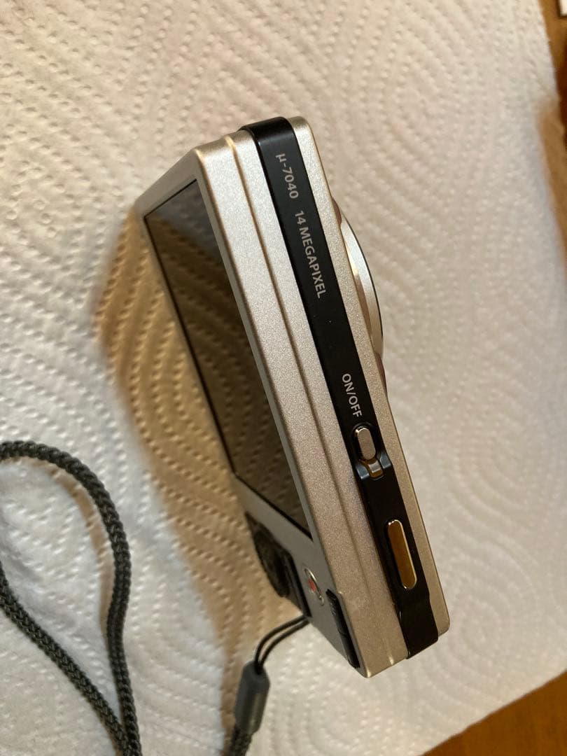 【美品動作品】　Olympus コンパクトデジタルカメラ ピンク