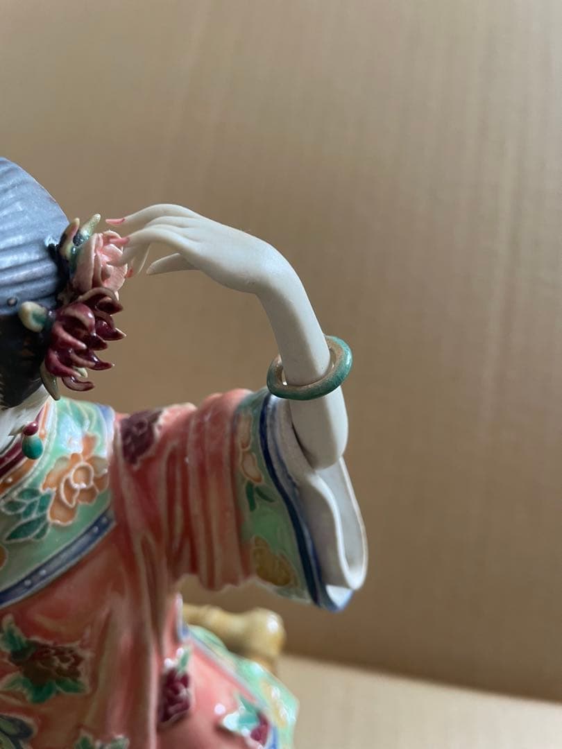 中国　陶器　女性　アンティーク　ヴィンテージ　　骨董品　リン　ウェイドン