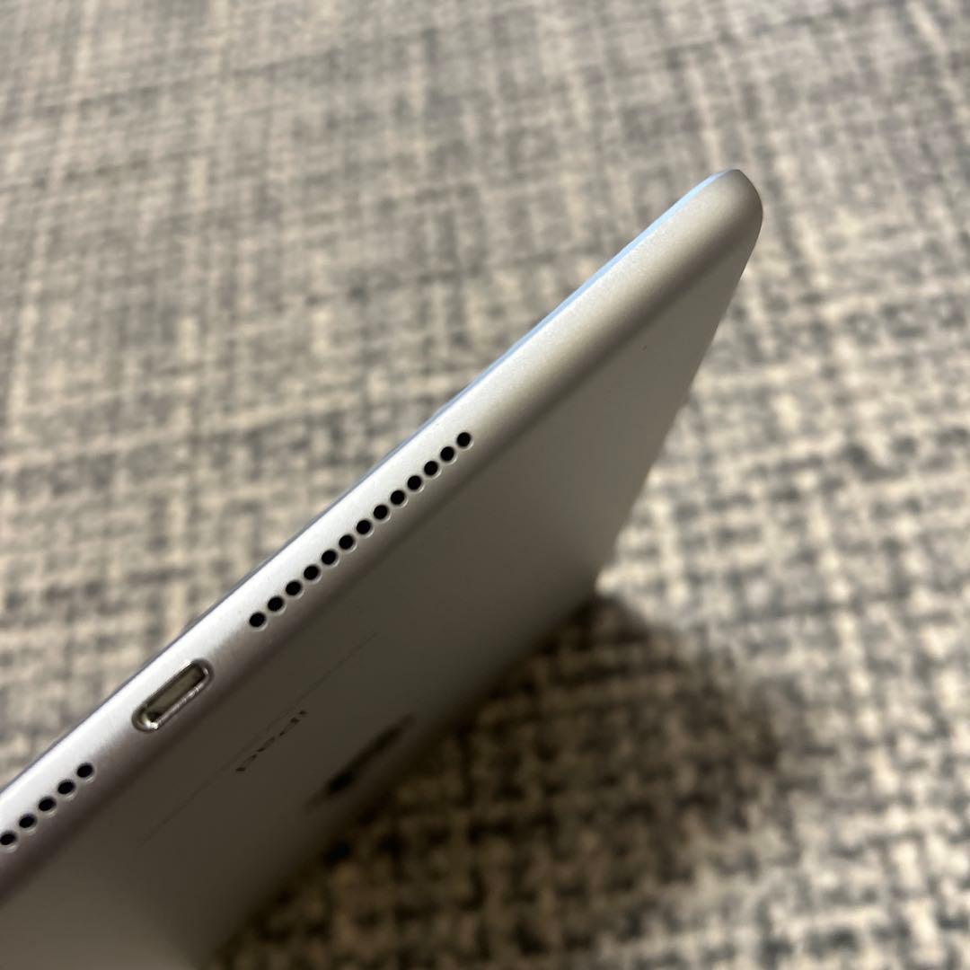 iPad本体 APPLE iPad IPAD WI-FI 32GB 2018 SV