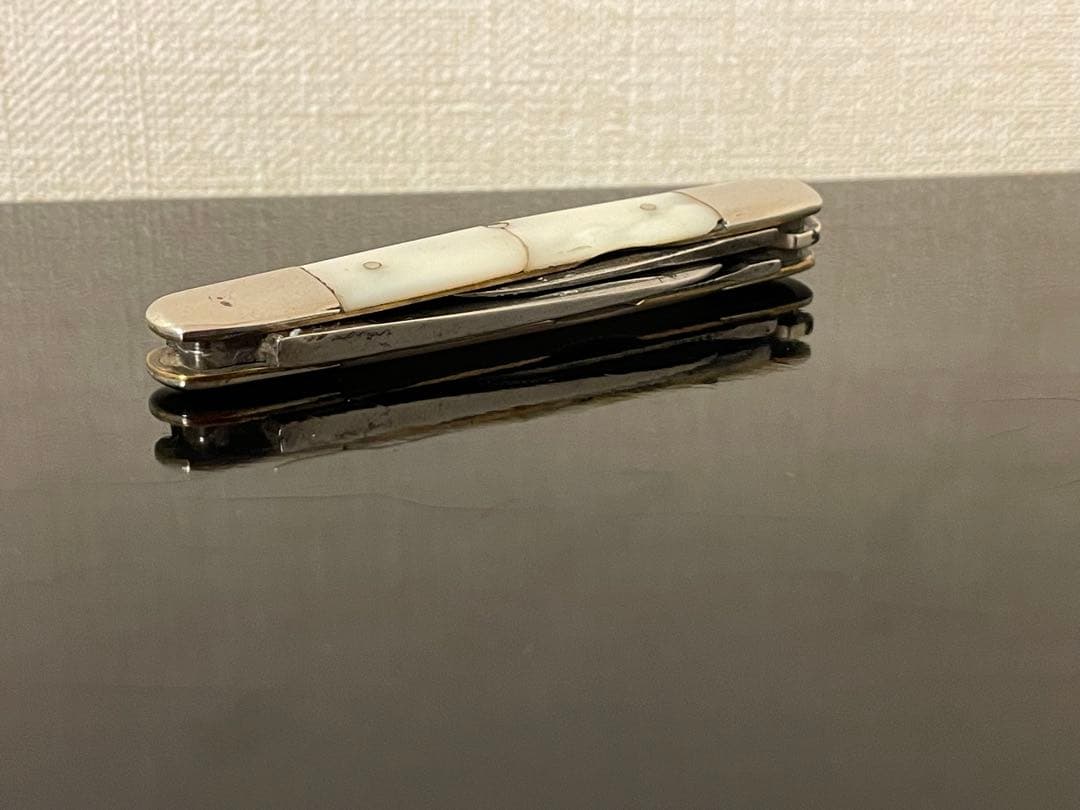 チャレンジカトラリー（株）　コネチカット　アンティーク　MOP 3枚刃ナイフ