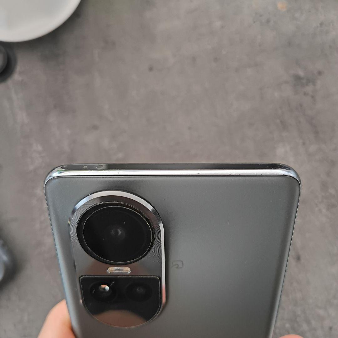 OPPO Reno10 Pro 5G 本体　シルバーグレー