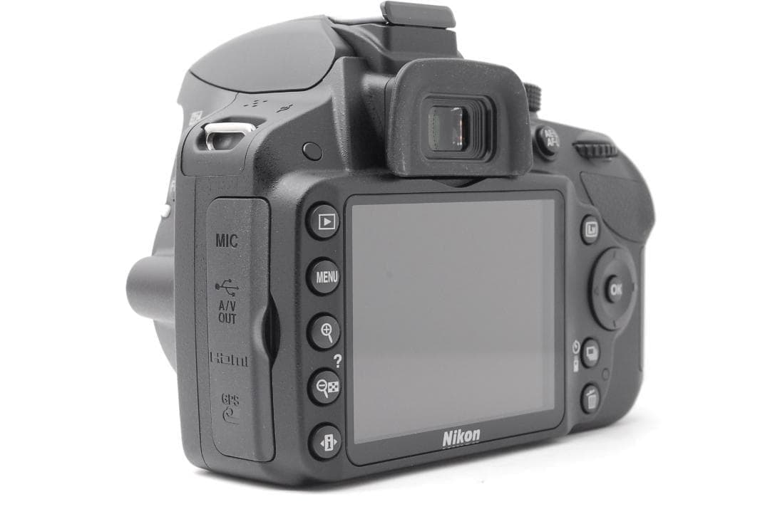【ほぼ新品　極少ショット数】Nikon D3200　スマホ転送　箱・付属品付き