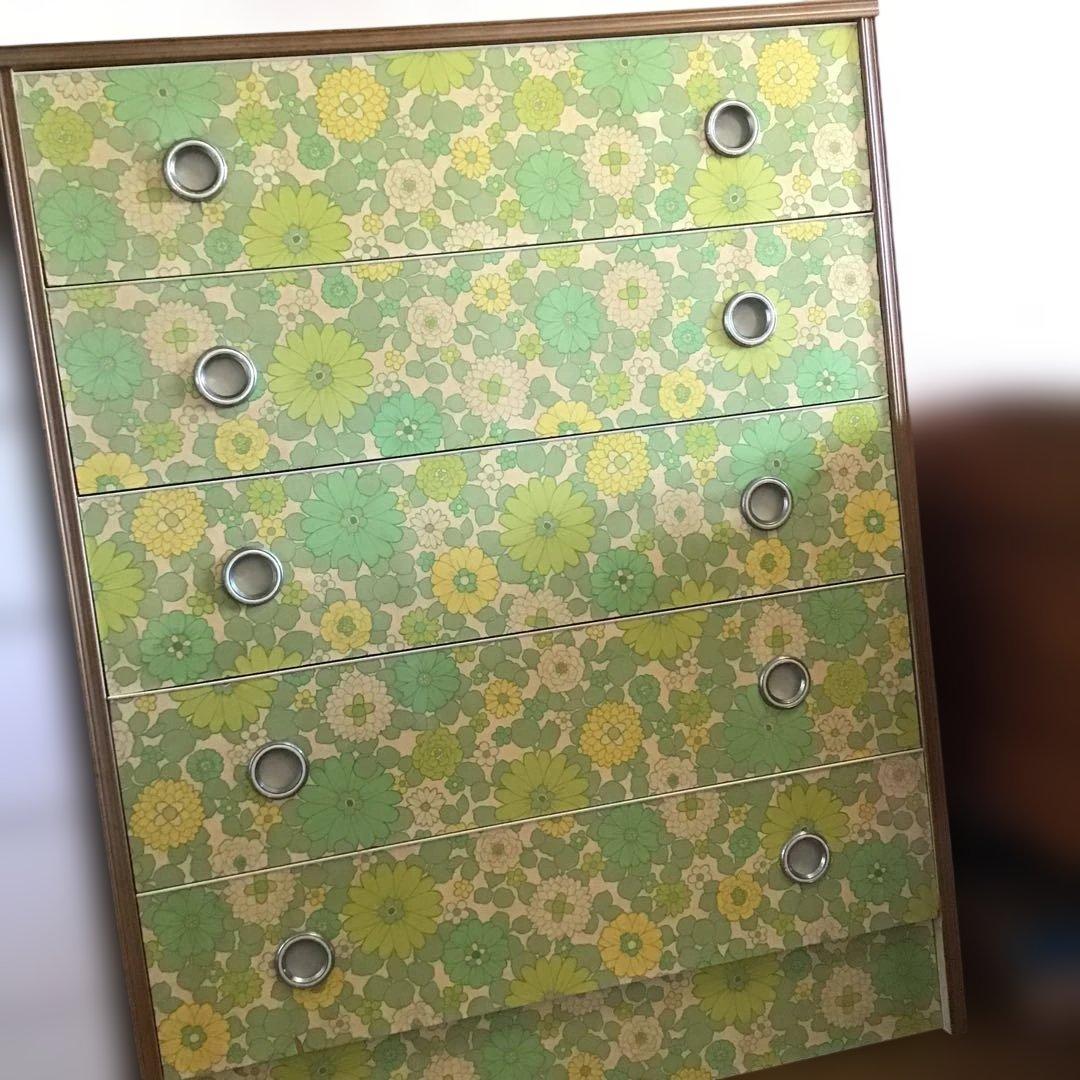 昭和レトロ　レトロポップ　黄色✖️黄緑✖️緑　アデリアレトロ風花柄チェスト　家具