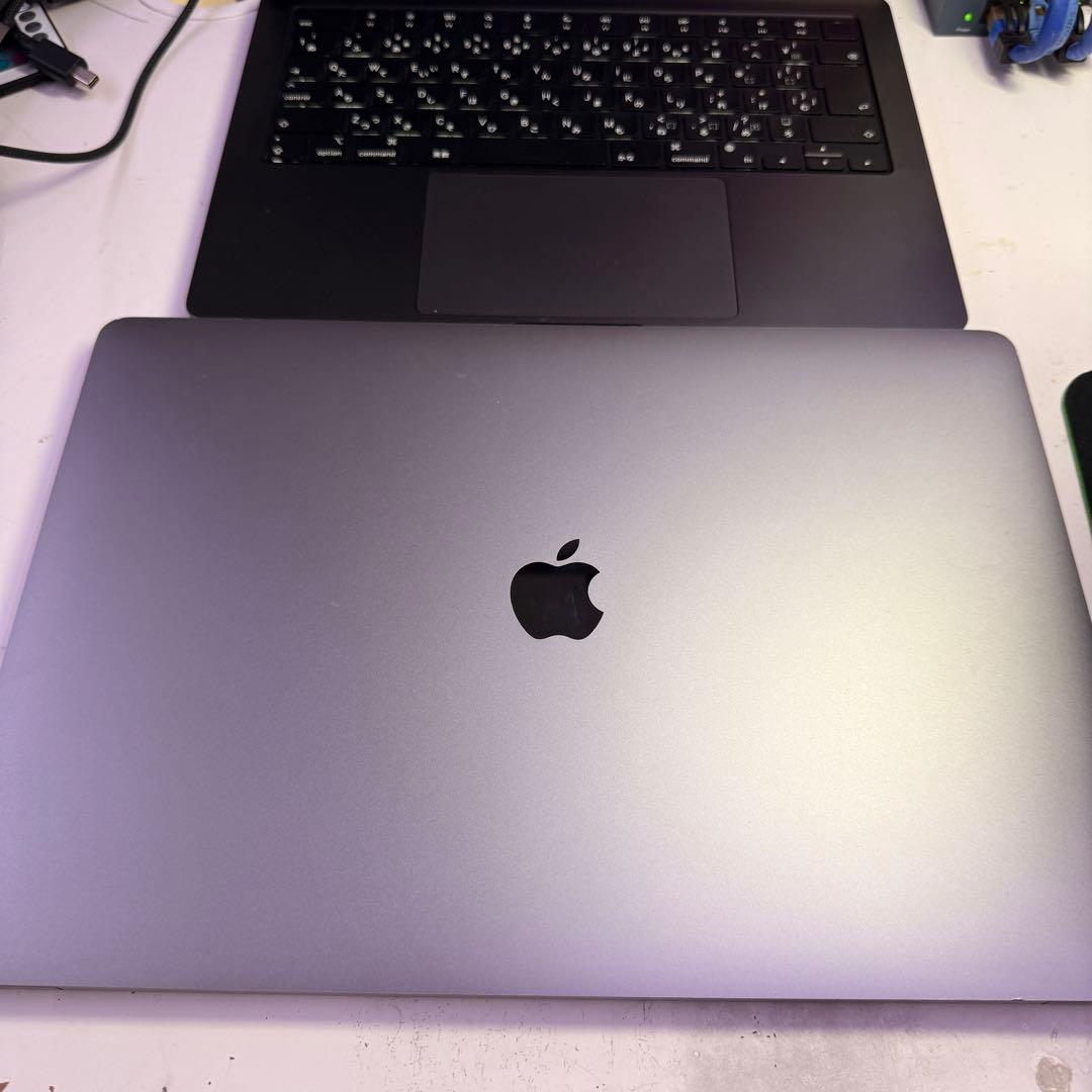 MacBookPro 16インチ 2019 i7搭載　16GB/512GB 美品