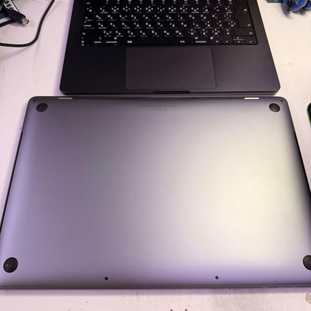 MacBookPro 16インチ 2019 i7搭載　16GB/512GB 美品