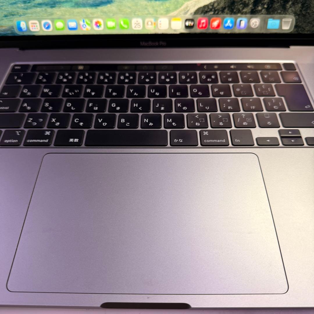 MacBookPro 16インチ 2019 i7搭載　16GB/512GB 美品