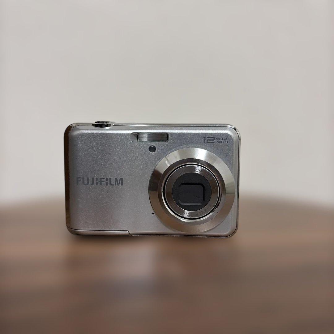 【オールドコンデジ】 FUJIFILM FinePix AV100