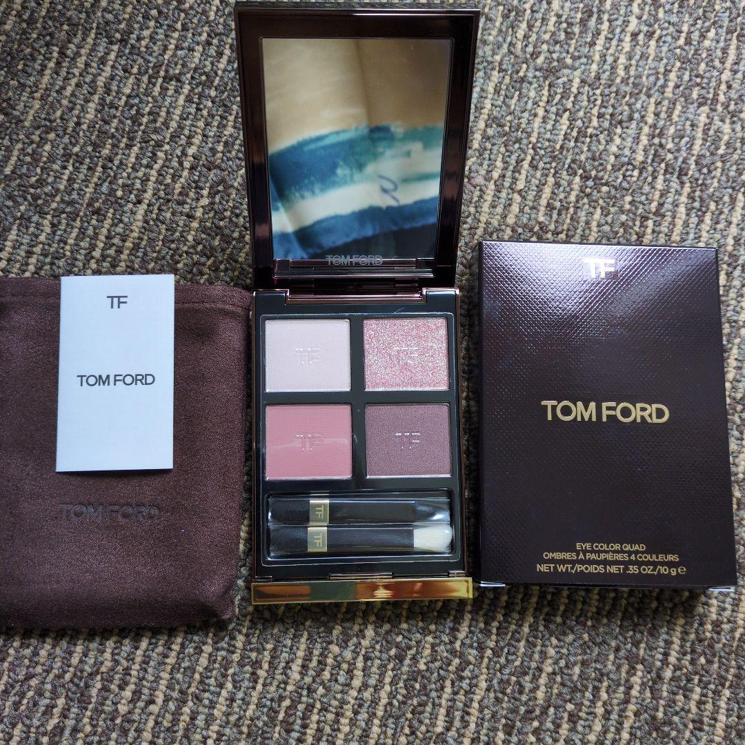 TOM FORD アイ カラー クォード 030インソレントローズ