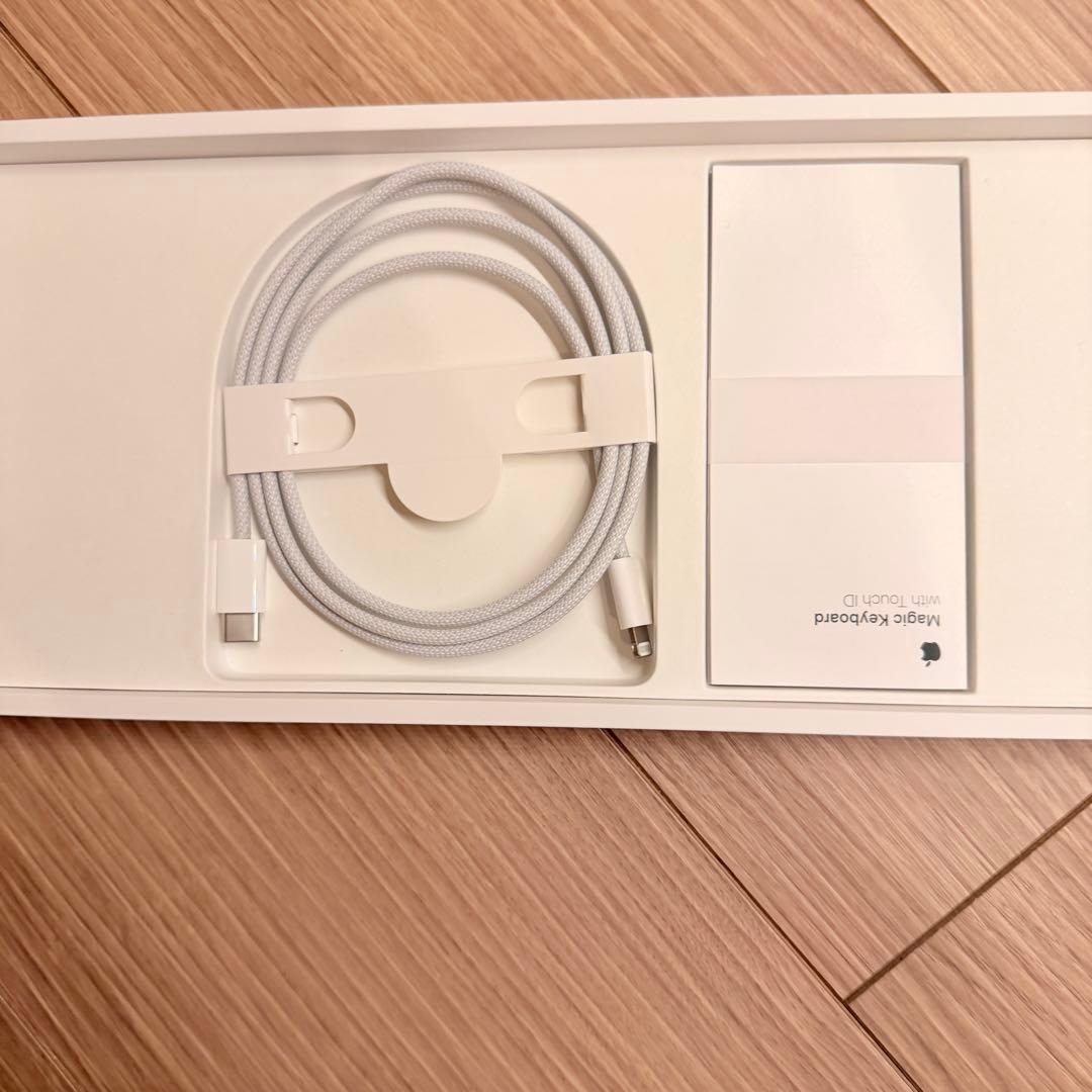 Magic Keyboard with Touch ID 日本語 ライトニング