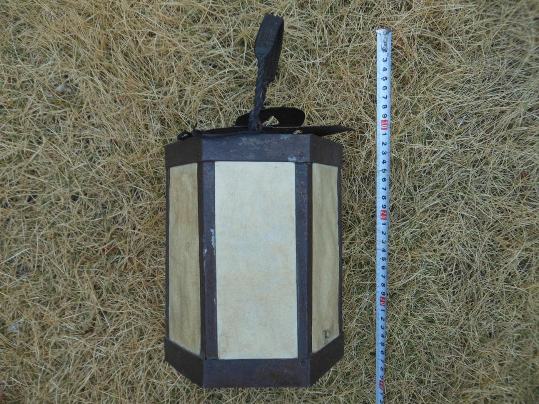 六角型　ランタン　行燈 ろうそく立て　カンテラ　燭台　火立 灯立　燭台　ブリキ製