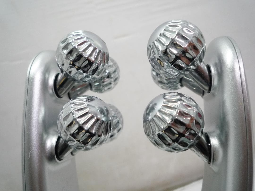 NIPLUX BEROLA EMS美顔ローラー NP-BRL23SV 24年製