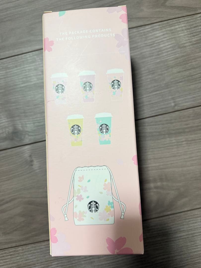 スターバックス　アウトドアグッズ