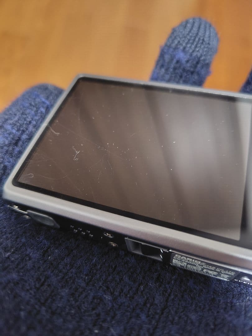 【動作品・付属品完備】CASIO EXILIM EX-Z2000シルバーデジカメ