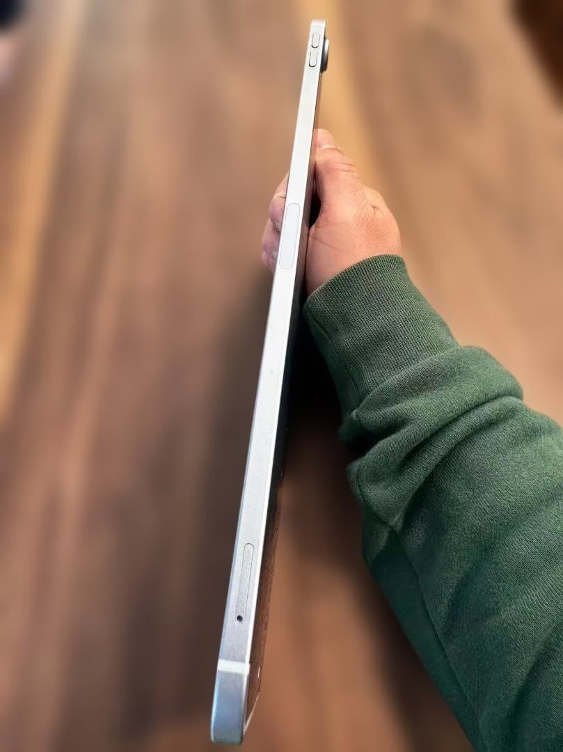 iPad本体 ipad air4