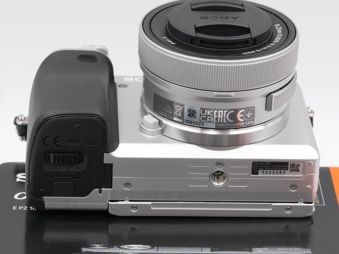 【メーカー保証・ほぼ新品】2025年モデル α6400 ILCE-6400K S
