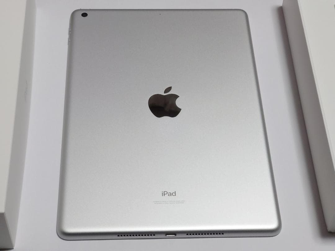 超美品 Apple iPad (第9世代) シルバー Wi-Fiモデル 64GB
