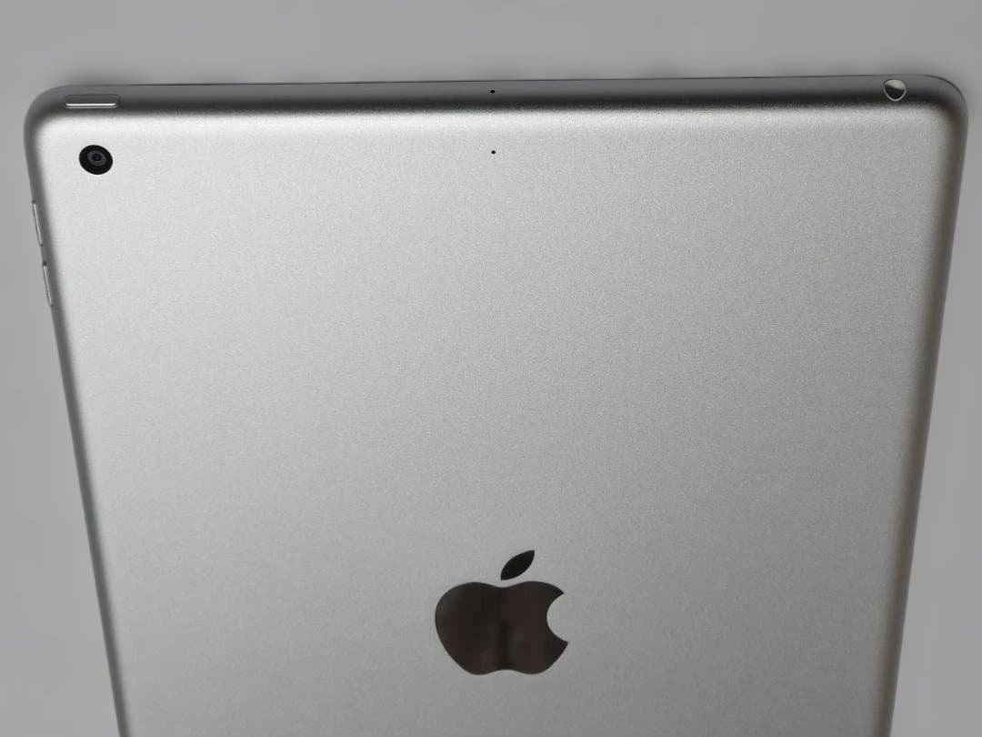 超美品 Apple iPad (第9世代) シルバー Wi-Fiモデル 64GB