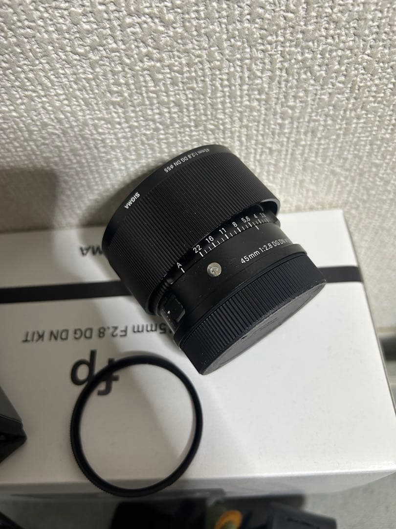 SIGMA fp 45mm f2.8 レンズキット