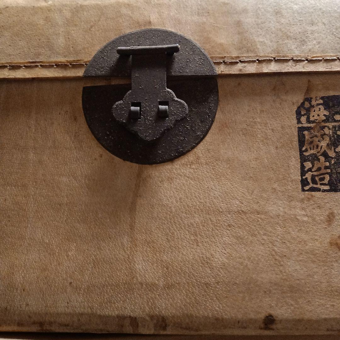 大正時代の箱　海上萬昌威造　表面皮　木製箱 青い内装