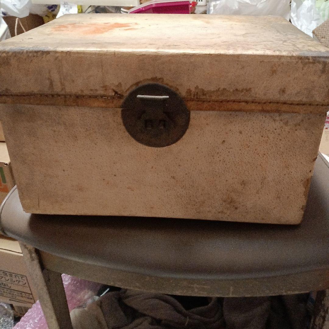 大正時代の箱　海上萬昌威造　表面皮　木製箱 青い内装