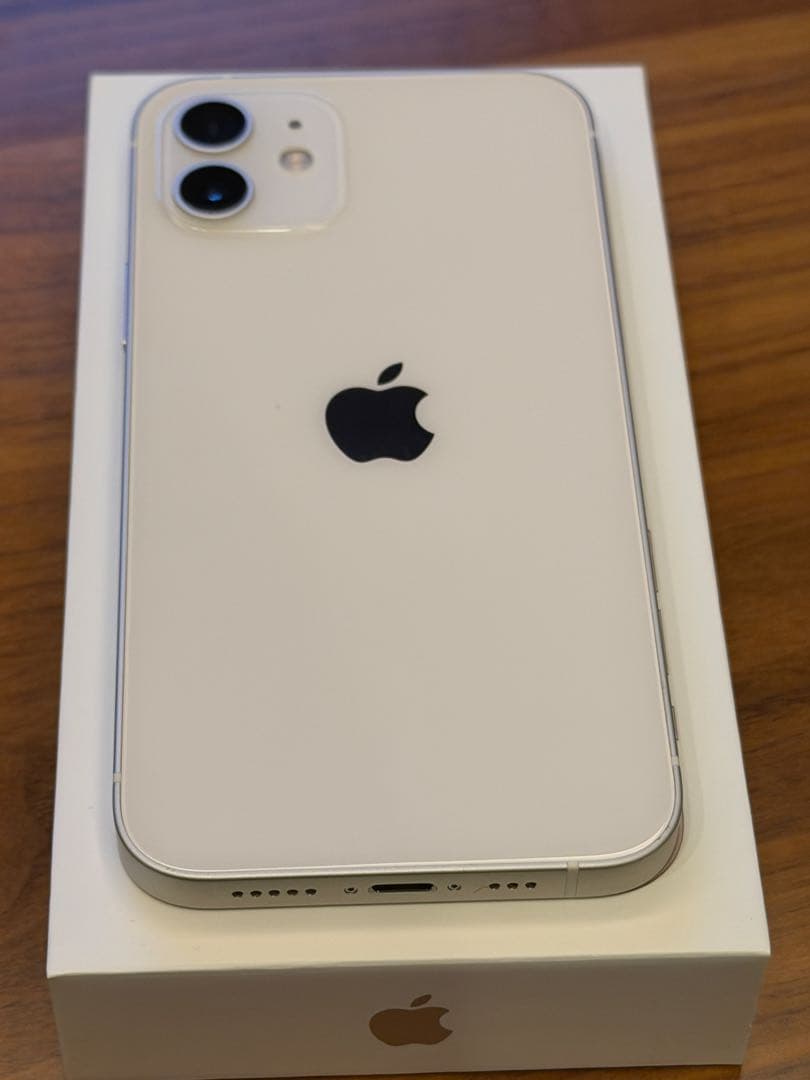 【美品】iPhone12 64GB ホワイト SIMフリー 付属品未使用