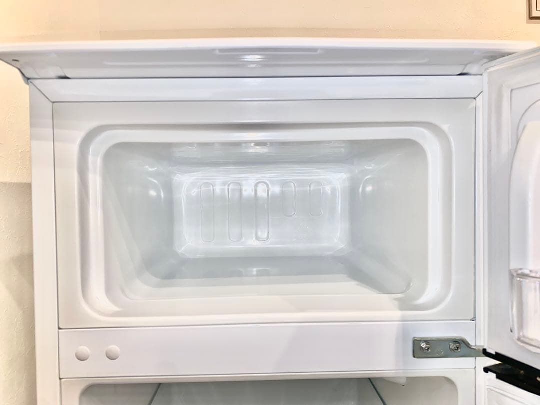 送料込★☆最終値下げ中！★☆ハイセンス 2ドア冷凍冷蔵庫 93L HR-B95