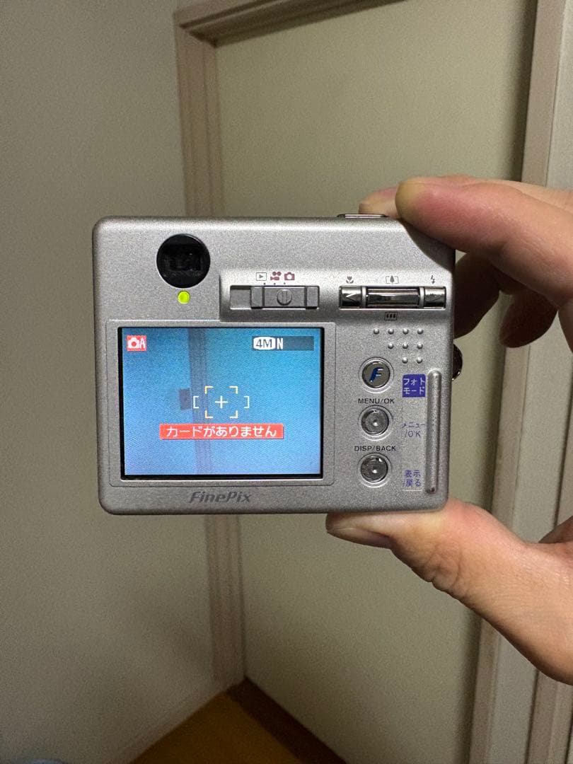 極美品 FUJIFILM FinePix F440 シルバー 付属品多数 純正品