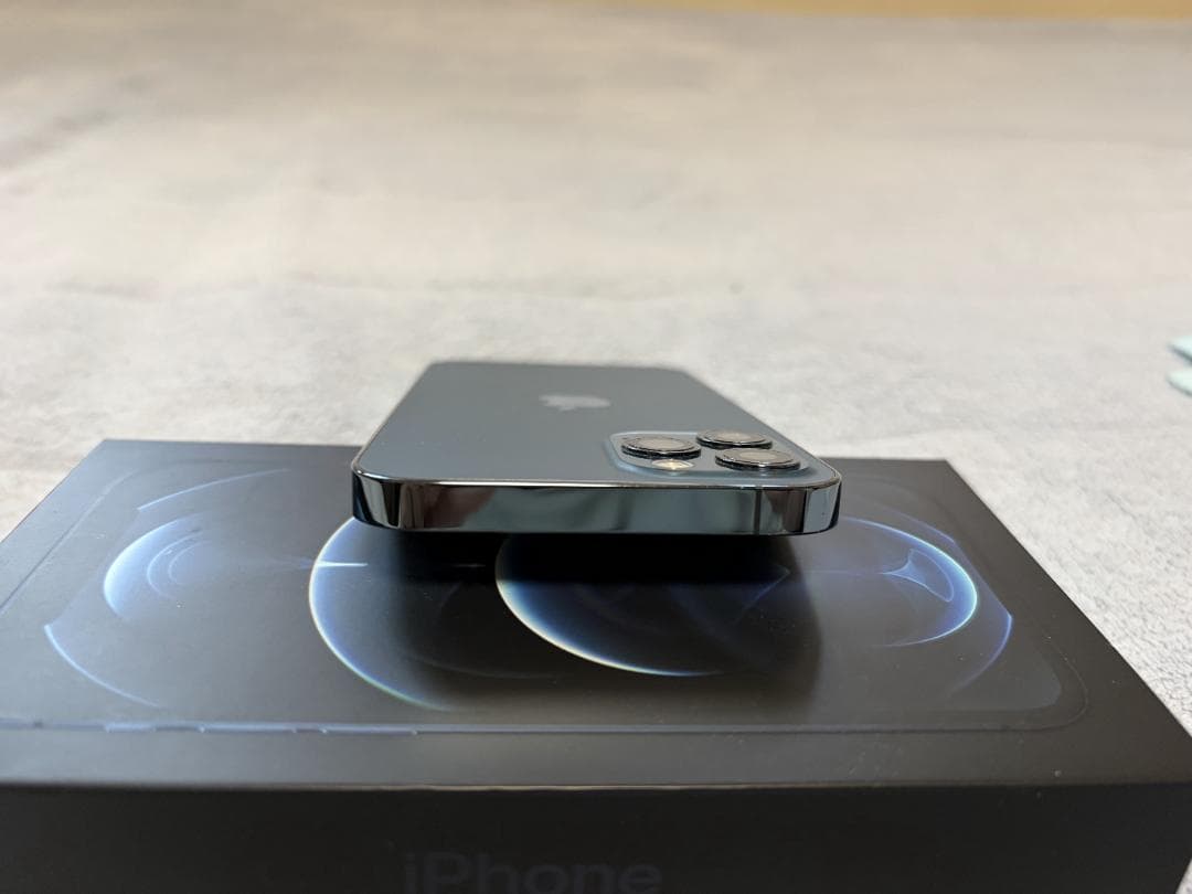 iPhone12PRO 256GB　動作確認済　中古美品！
