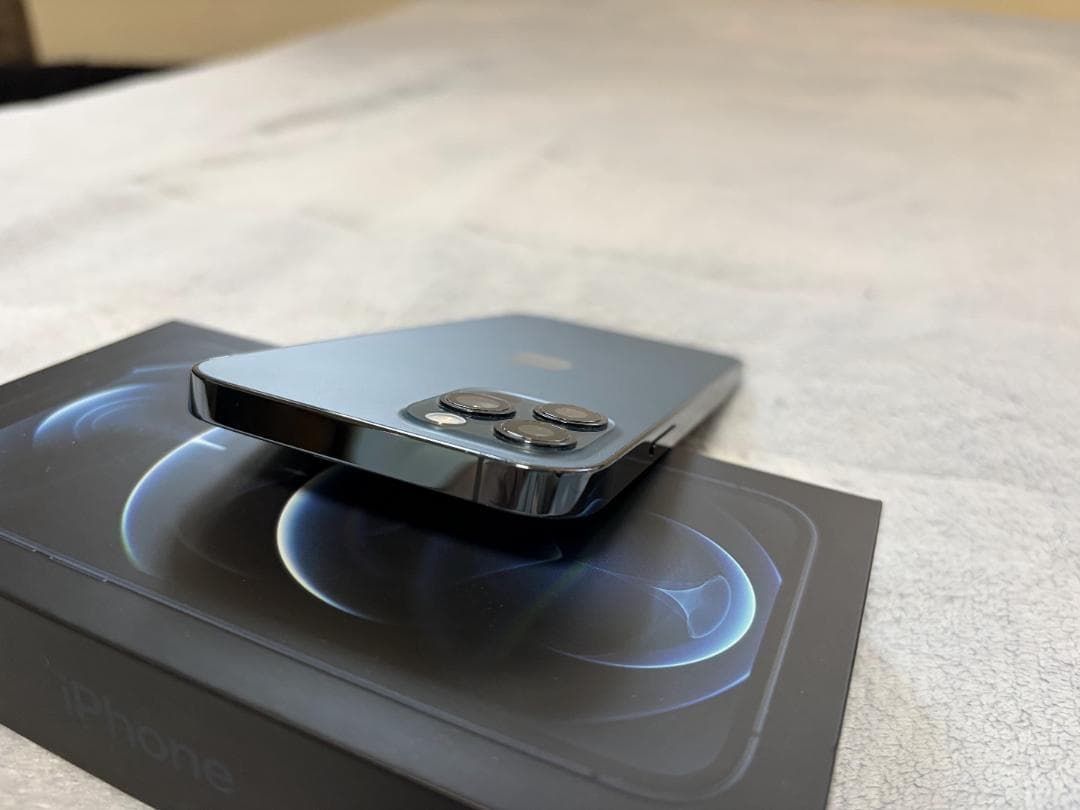 iPhone12PRO 256GB　動作確認済　中古美品！