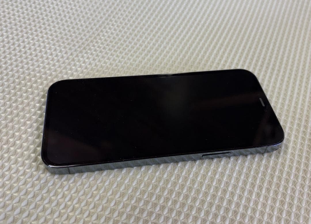 iPhone12PRO 256GB　動作確認済　中古美品！