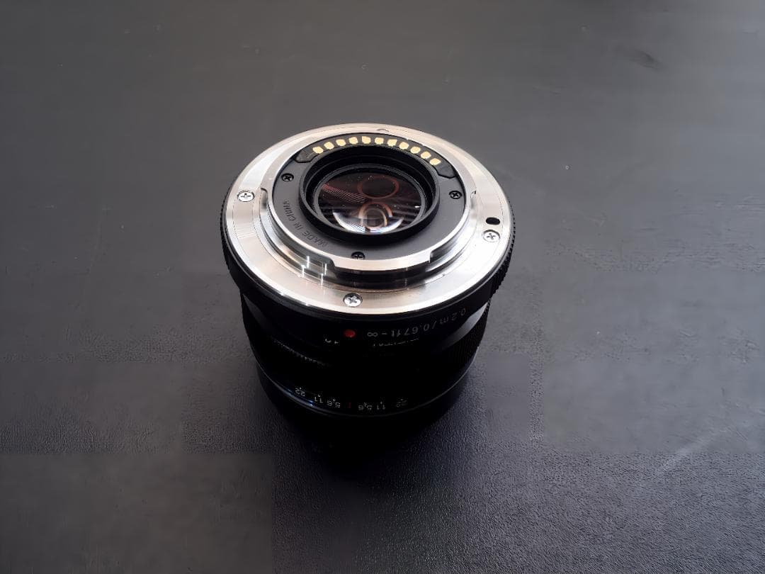 オリンパスM.ZUIKO　ED 12mm F 2.0 BLack 美品