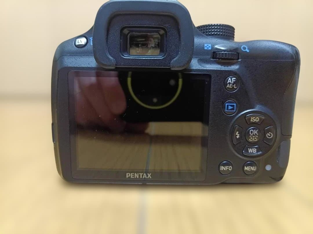 Pentax　K-50　ダブルレンズキット　18－135 + 55-300
