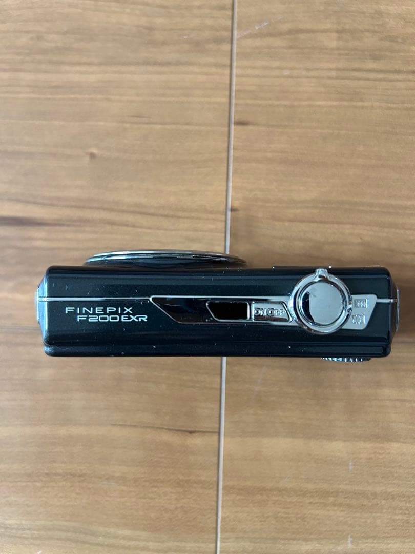 値下 Fujifilm FinePix F200EXR 5倍ズーム
